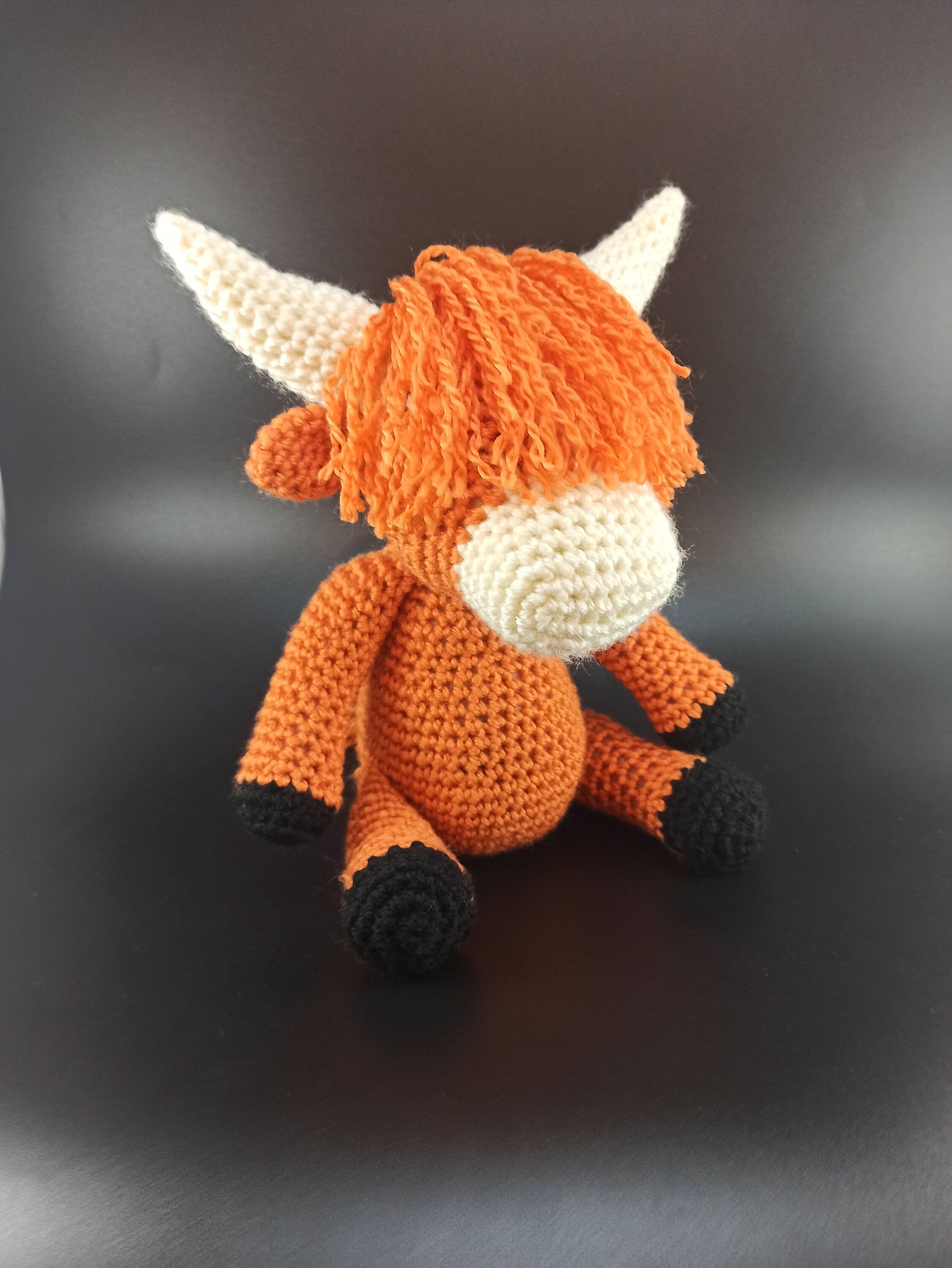 Cuddly toy highland cow, large crochet gift, scottish present,