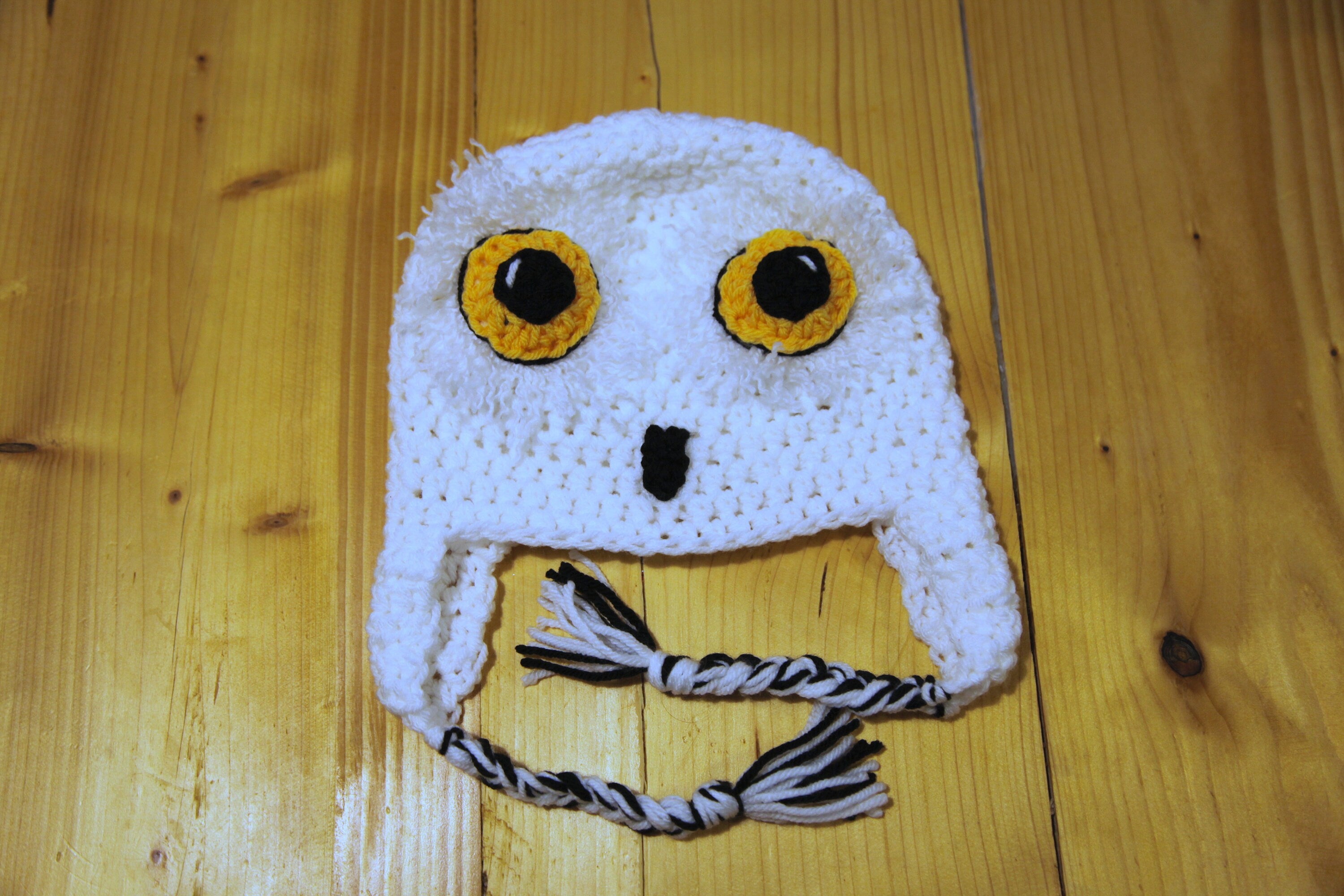 Crochet snowy owl hat, baby, toddler, child, adult sizes, novelty winter hat
