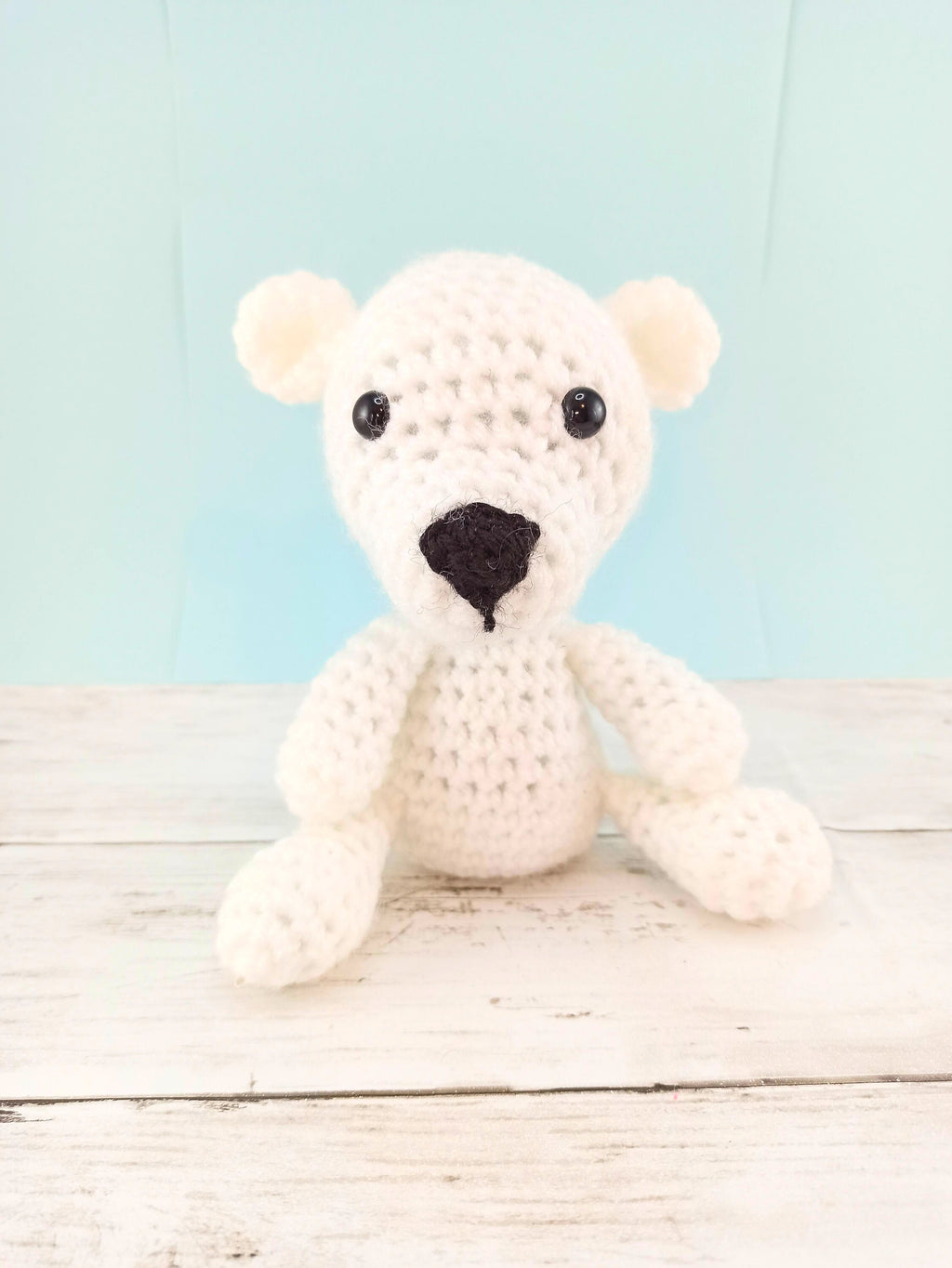 Crochet Polar Bear Amigurumi: Small Cuddly Plush Toy