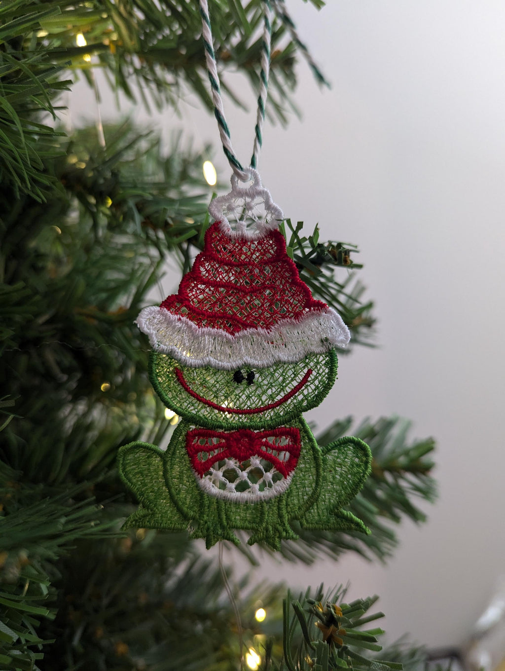 Embroidered Christmas Frog Ornament: Festive Holiday Decor