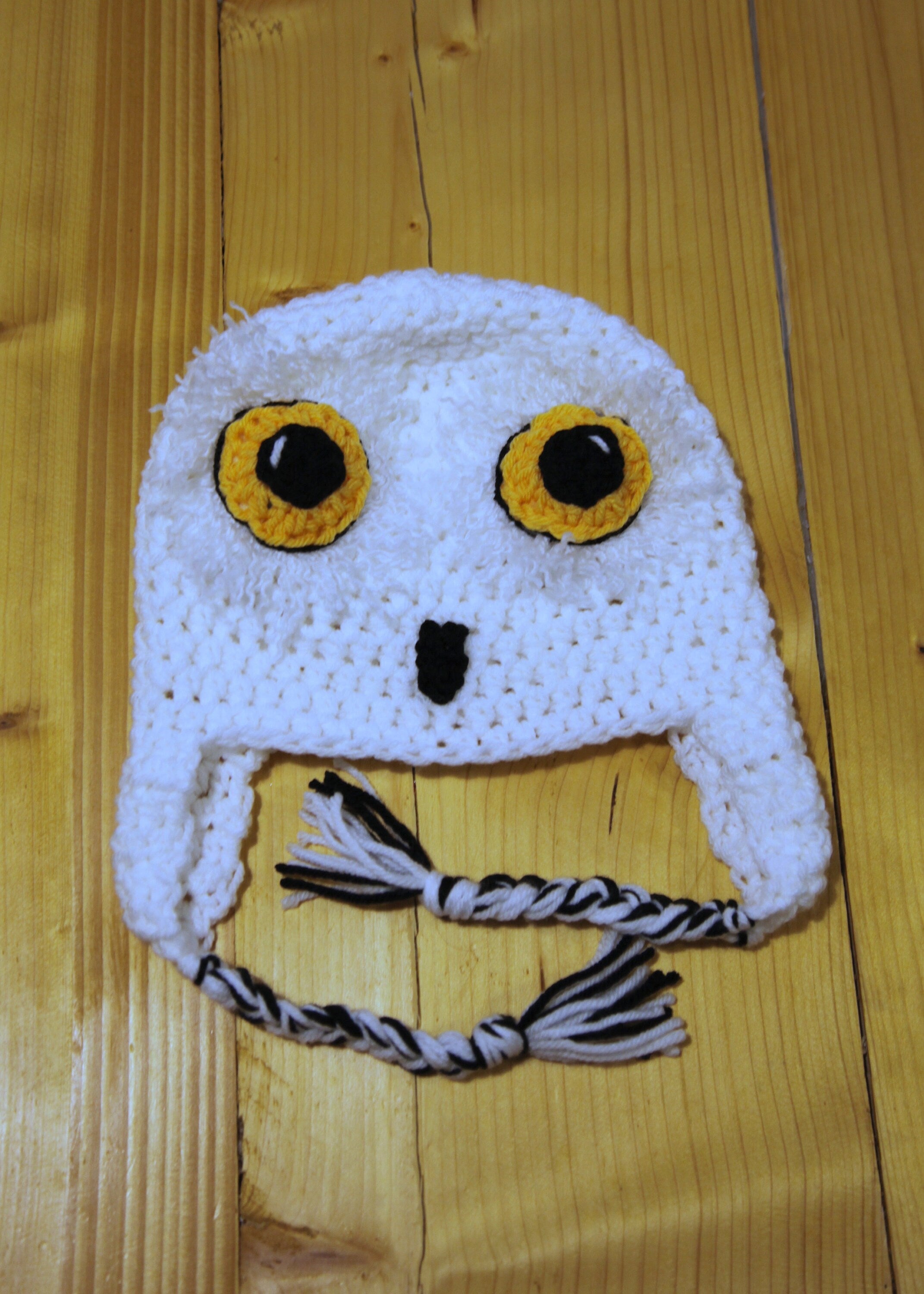 Crochet snowy owl hat, baby, toddler, child, adult sizes, novelty winter hat