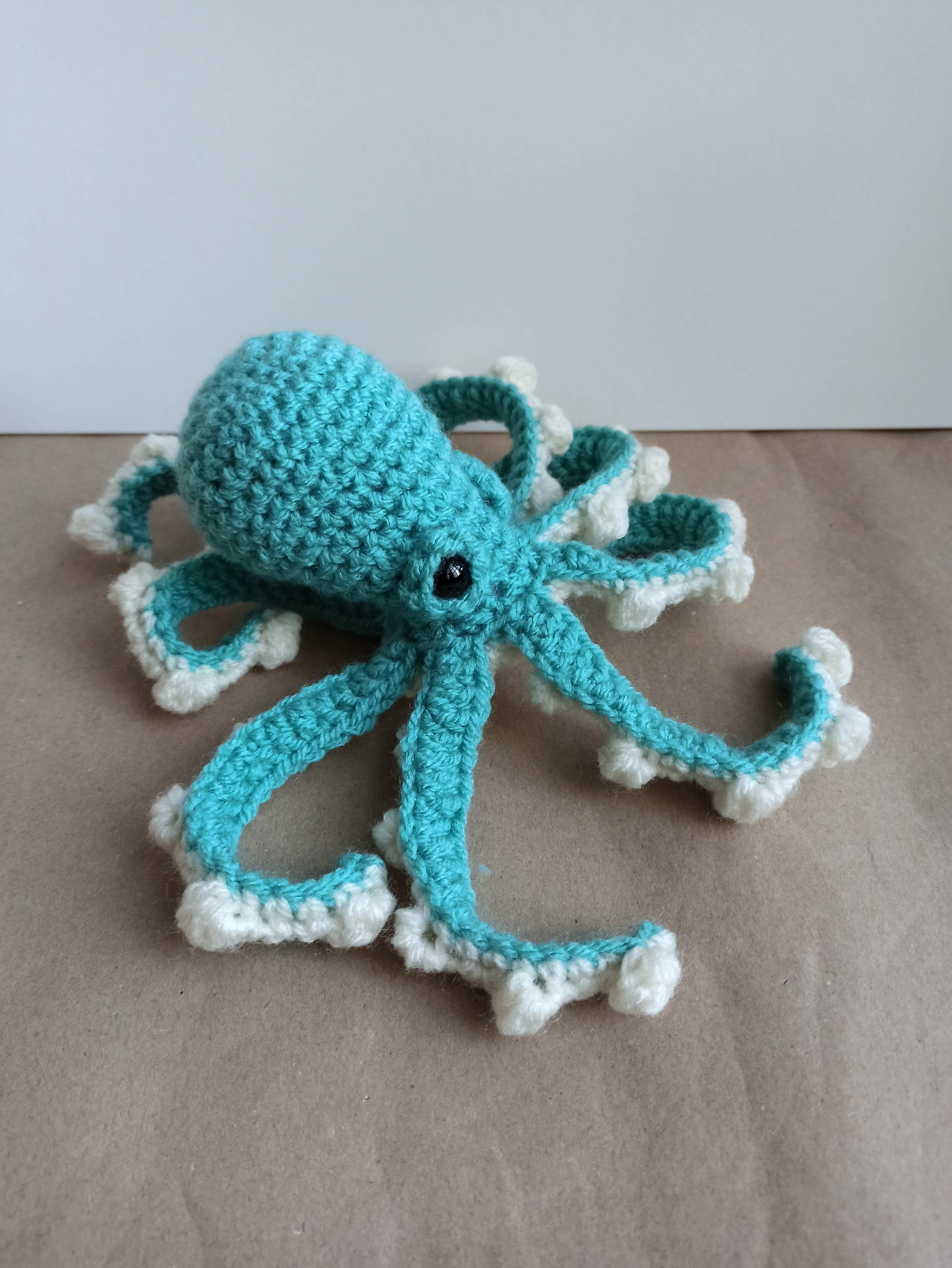 Pieuvre - patron de crochet terminologie britannique, terminologie américaine