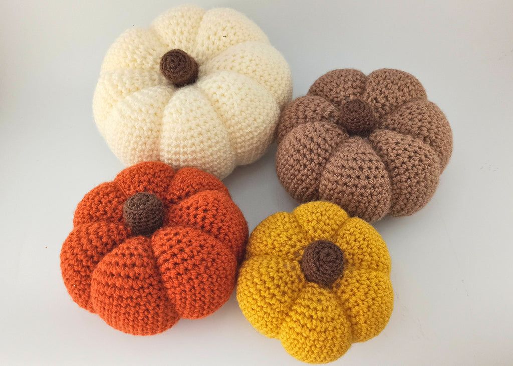 Lot de 4 grandes citrouilles au crochet, citrouille blanche, décoration de table, décoration d'automne