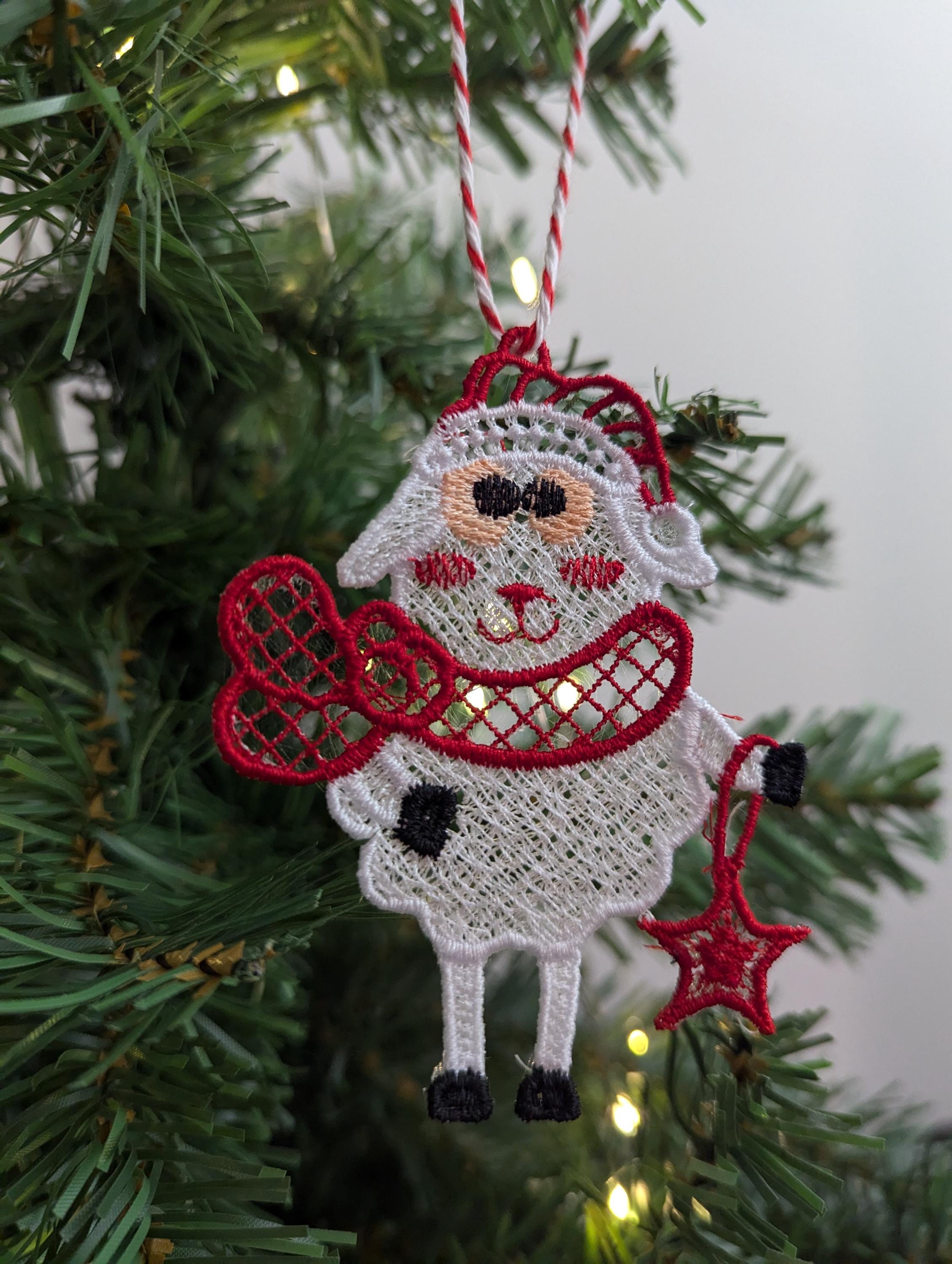 Lace Christmas Sheep Ornament: Machine Embroidery Pet Decoration