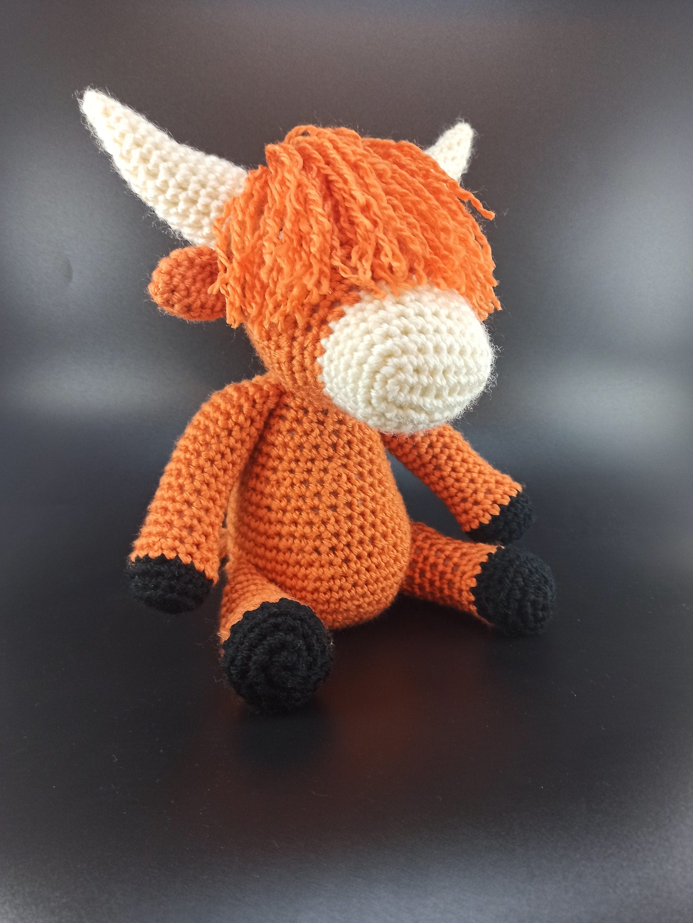Cuddly toy highland cow, large crochet gift, scottish present,