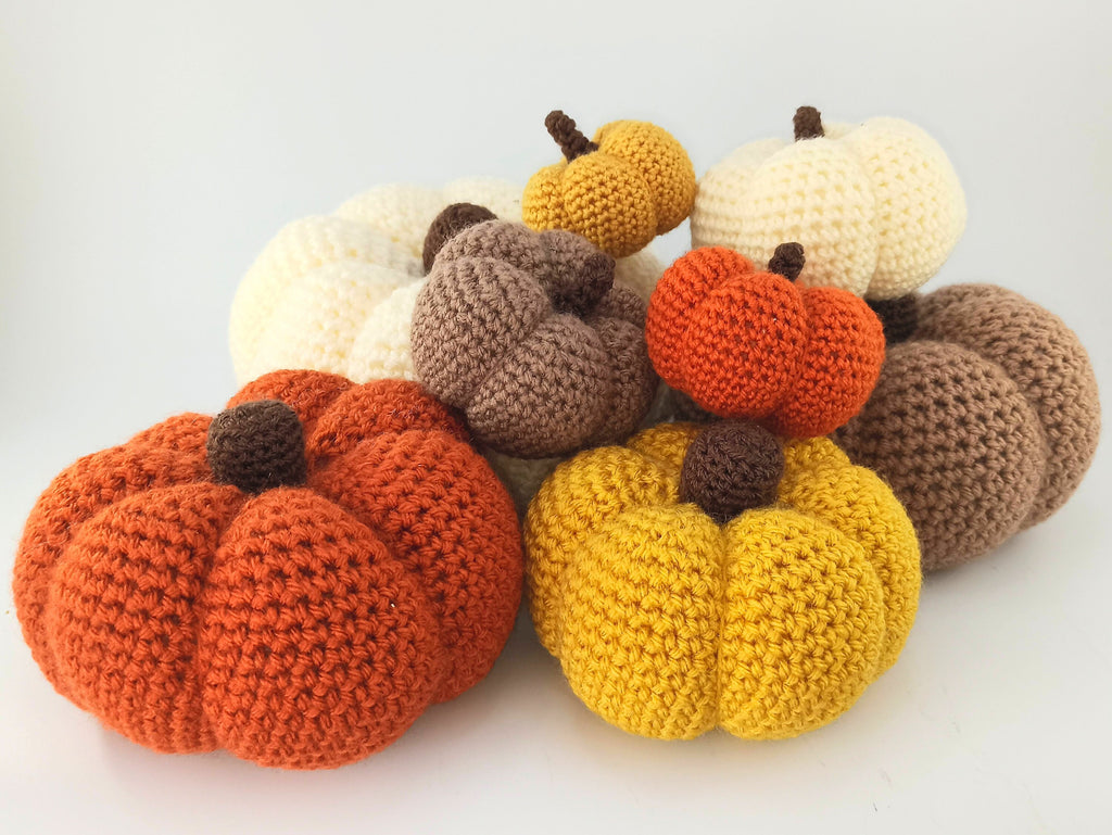 Lot de 4 grandes citrouilles au crochet, citrouille blanche, décoration de table, décoration d'automne