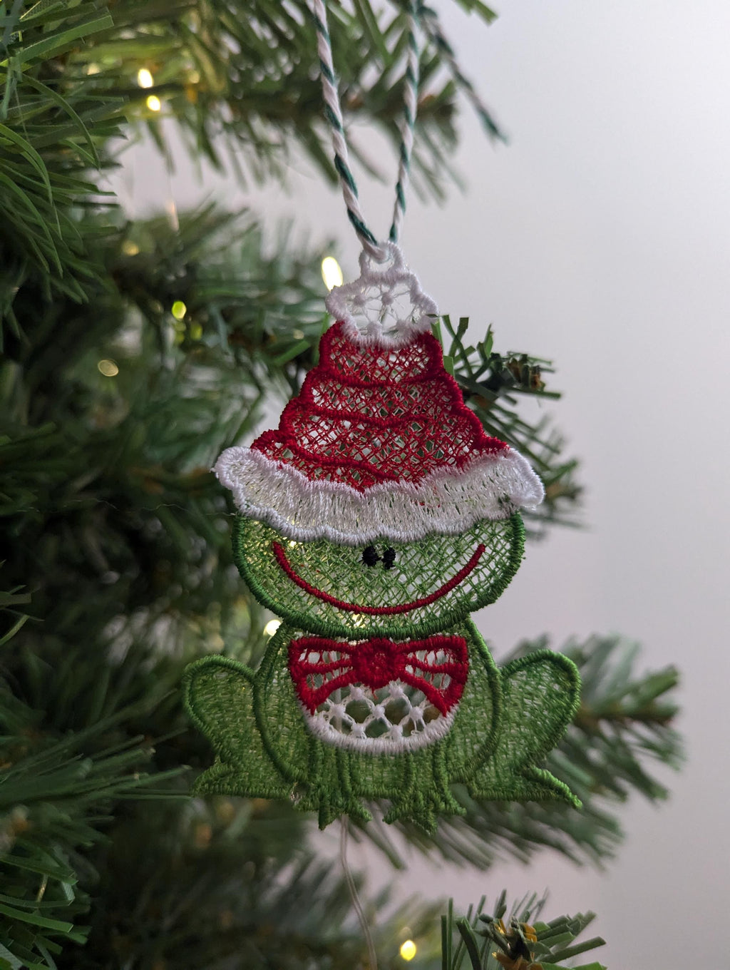 Embroidered Christmas Frog Ornament: Festive Holiday Decor