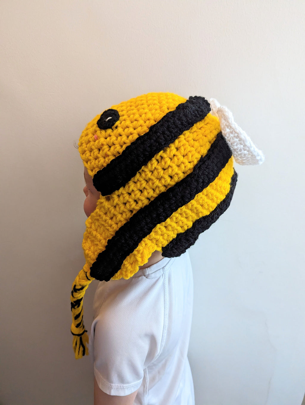 Crochet Bee hat, winter novelty hat, newborn, child, toddler, adult sizes