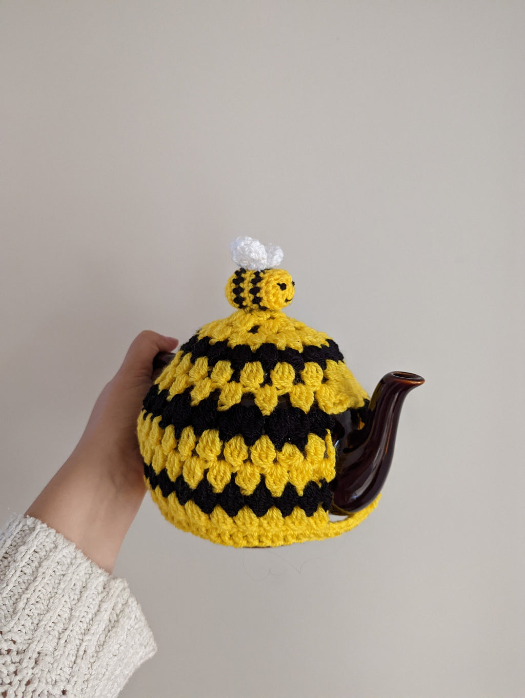 Bumblebee teapot cosy, energy saving, cost efficient, crochet teapot cover