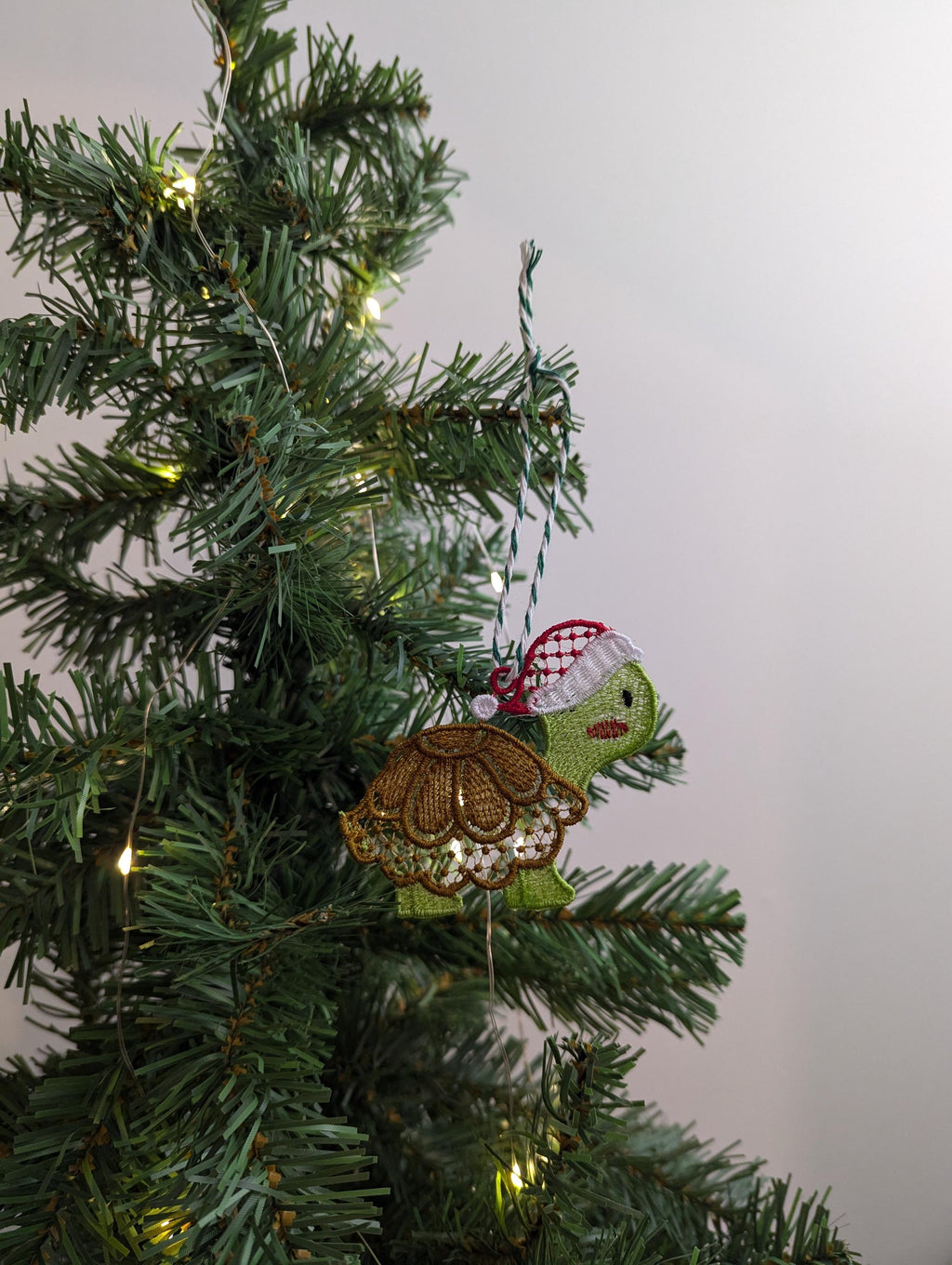 Embroidered Turtle Christmas Ornament: Hanging Pet Decoration