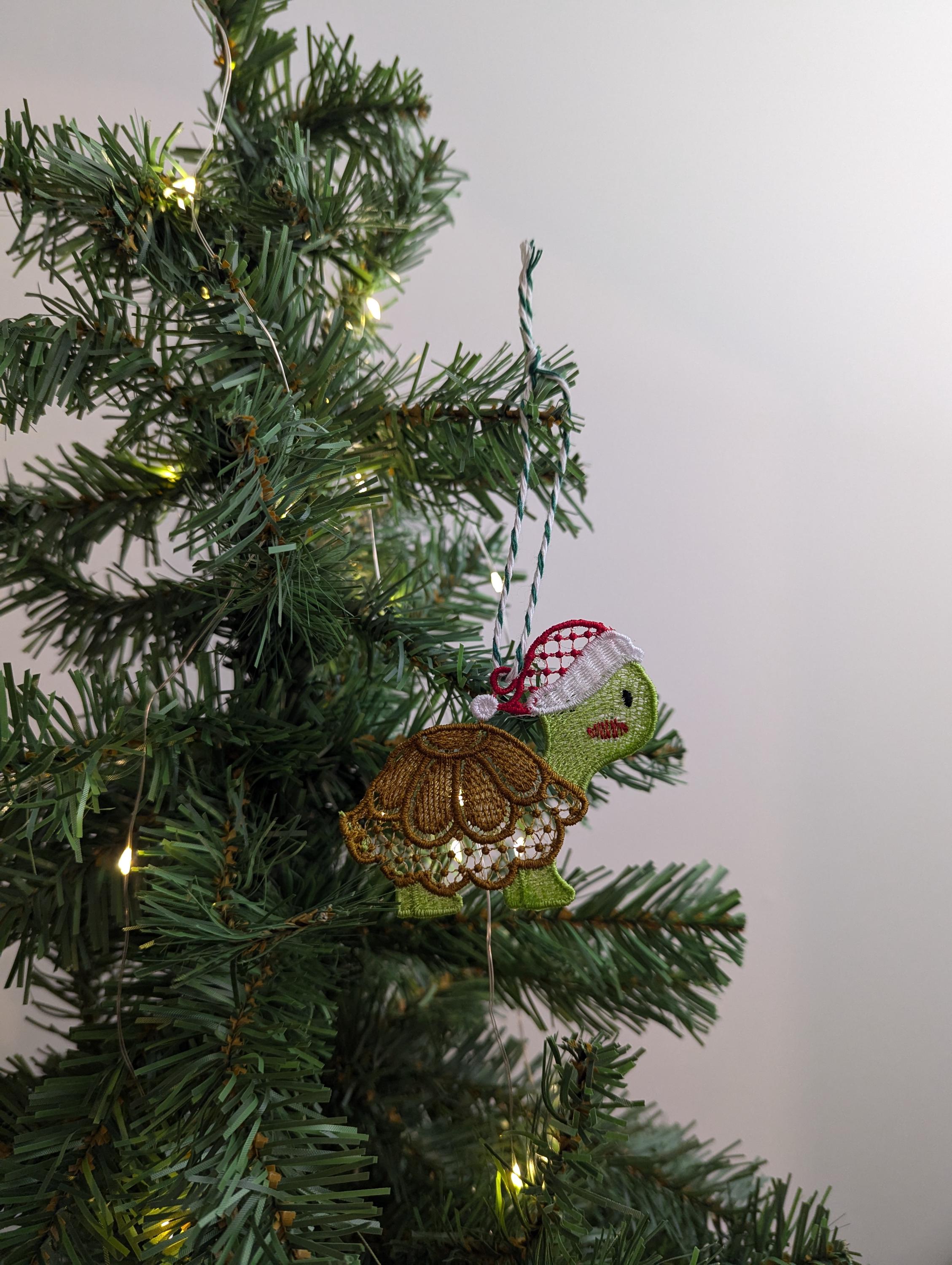 Embroidered Turtle Christmas Ornament: Hanging Pet Decoration