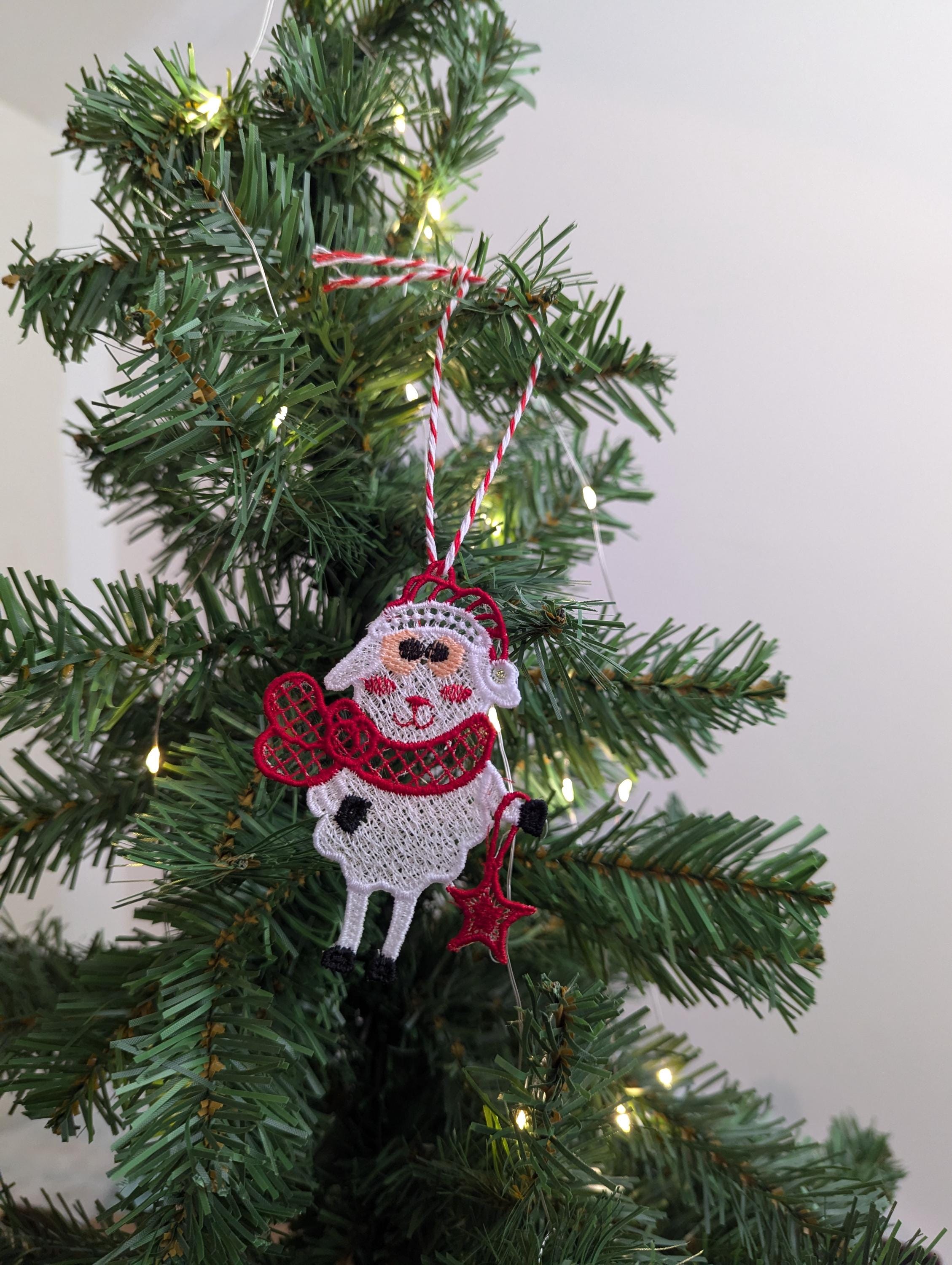 Lace Christmas Sheep Ornament: Machine Embroidery Pet Decoration