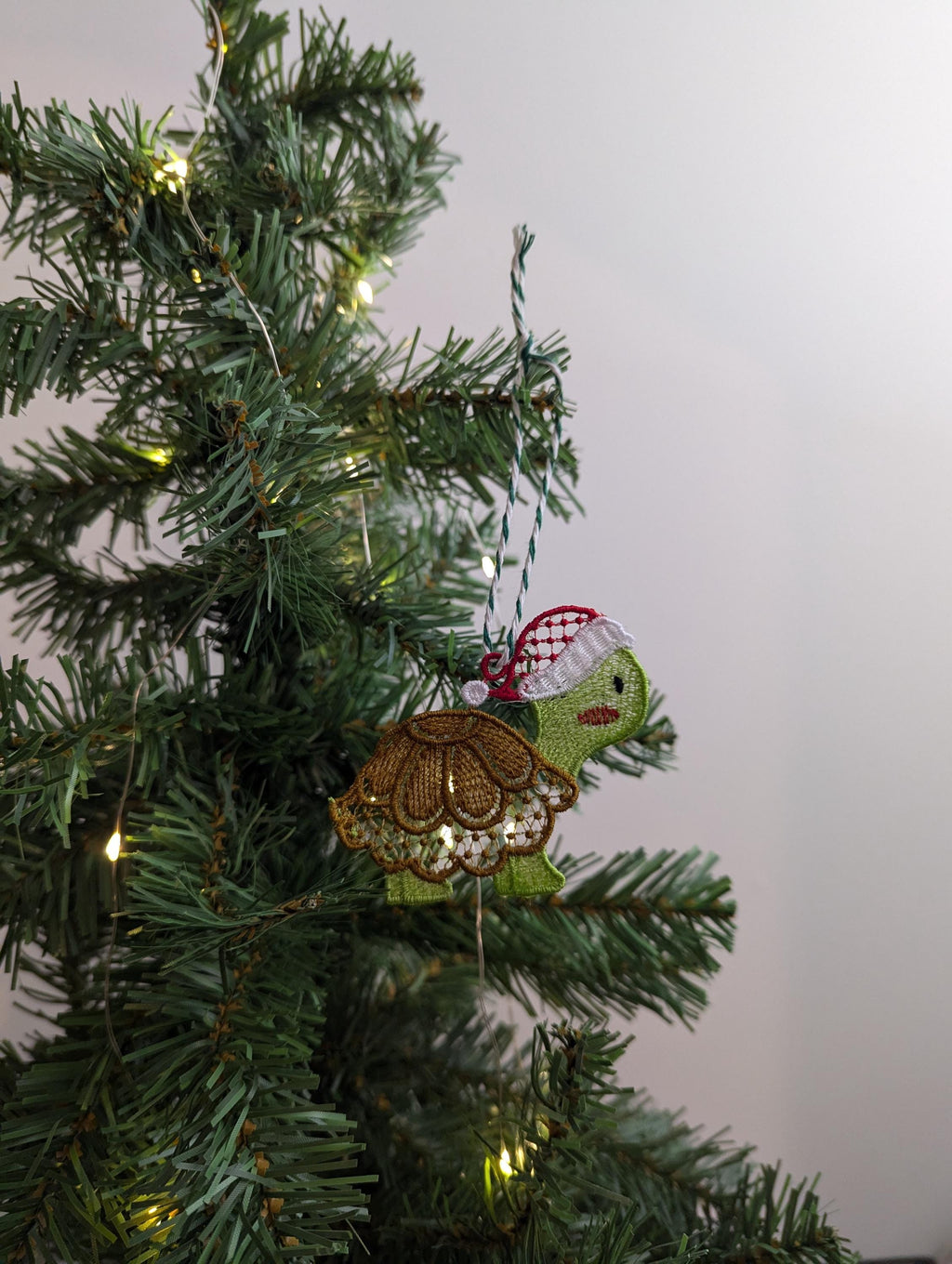 Embroidered Turtle Christmas Ornament: Hanging Pet Decoration