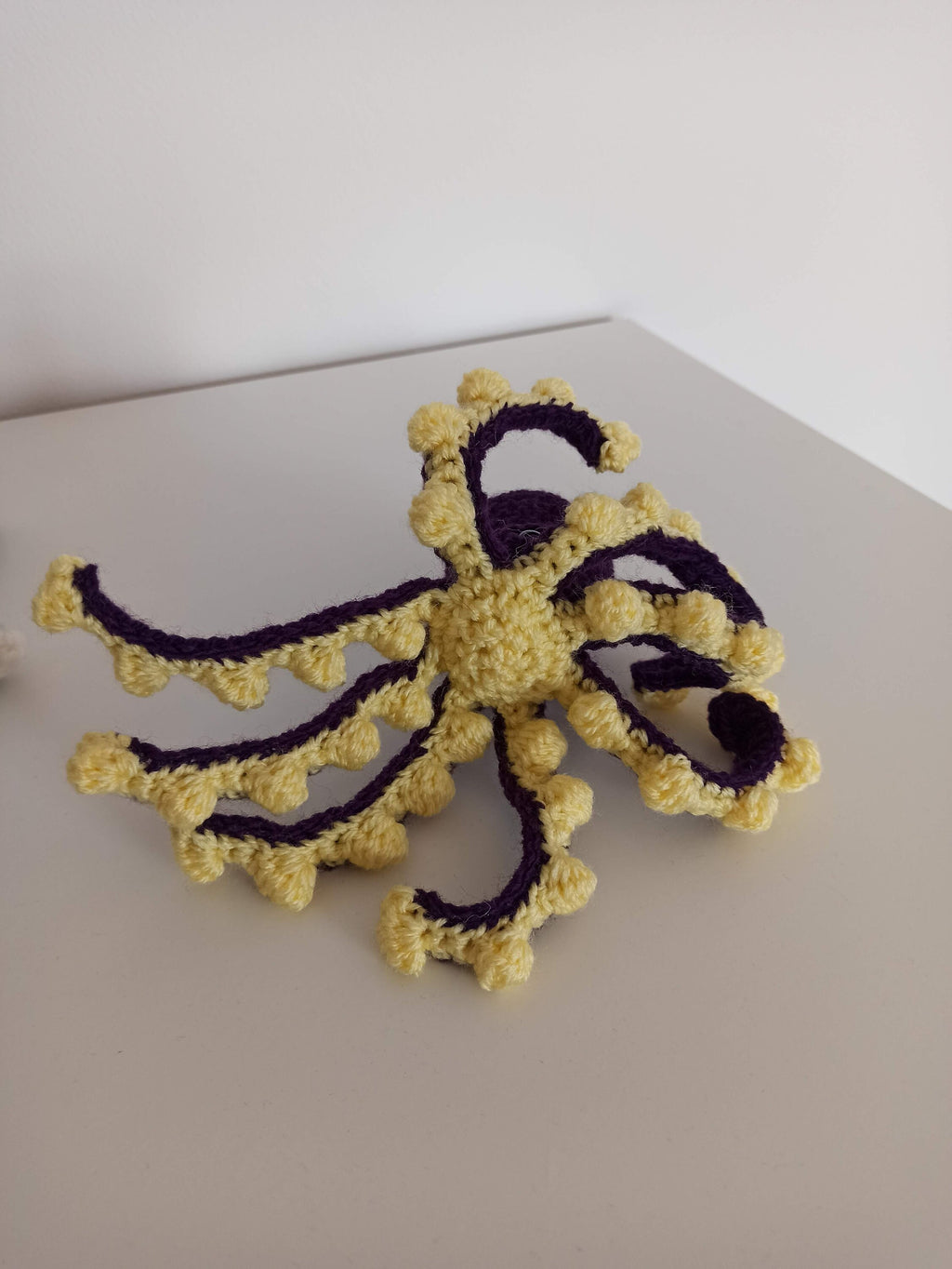Pieuvre - patron de crochet terminologie britannique, terminologie américaine