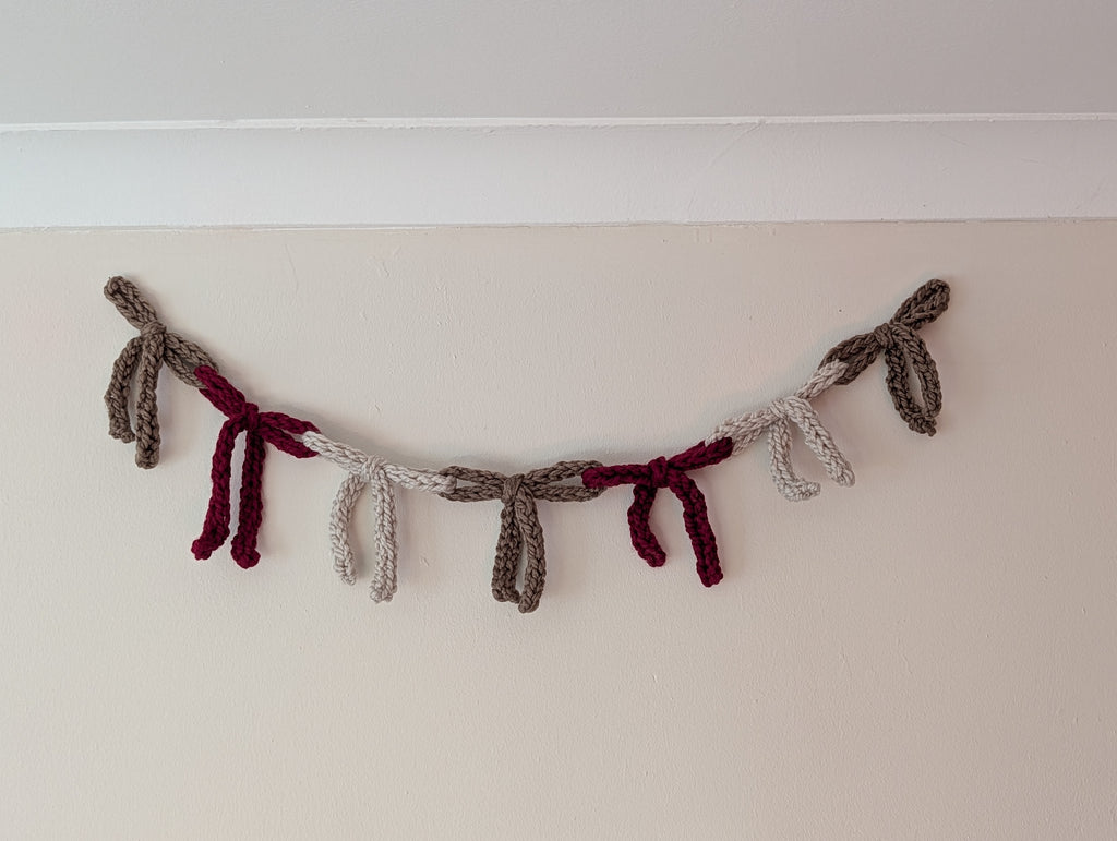 Chunky Bow Garland Crocheted, Brown maroon and cream