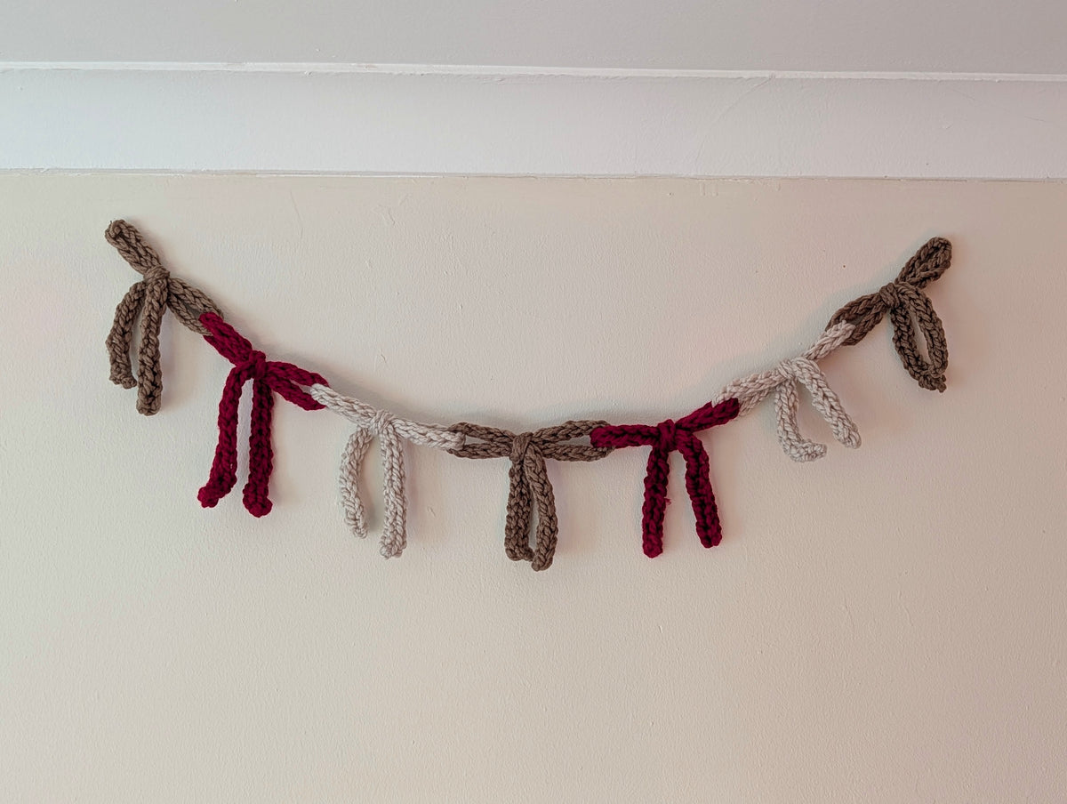 Chunky Bow Garland Crocheted, Brown maroon and cream