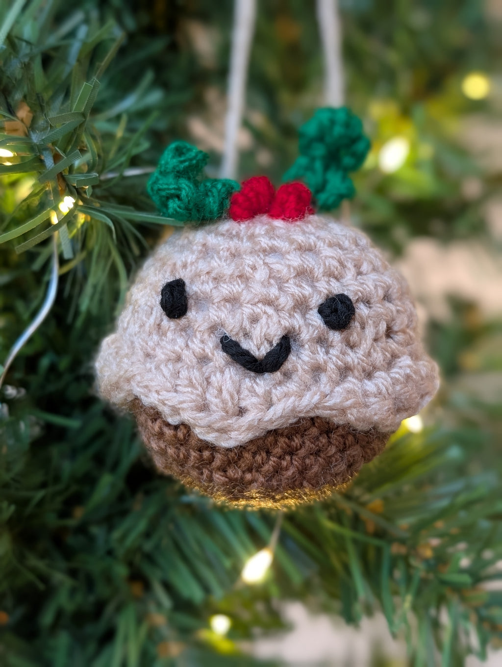 Crochet Christmas Pudding Bauble, Xmas Pudding Tree Ornament, Amigurumi Food Hanging Decor,