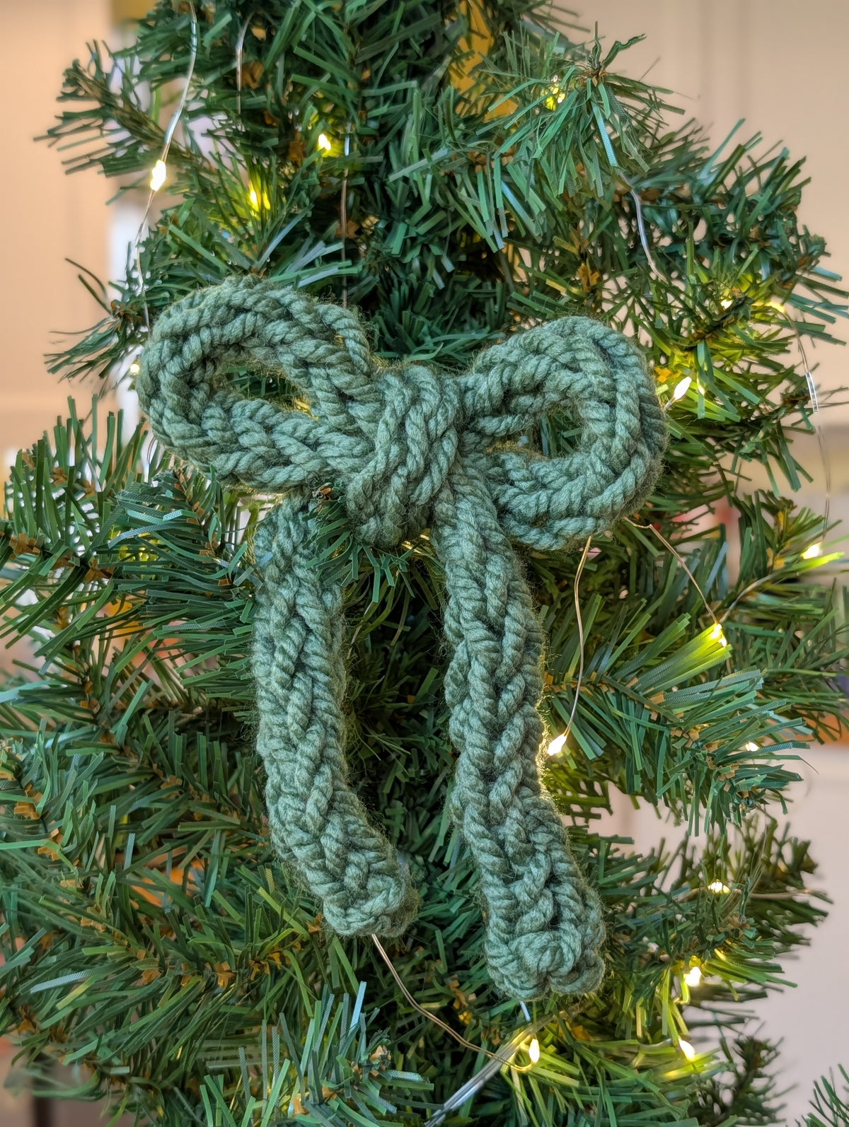 Crochet Christmas Tree Bow, Chunky Knit Bow Ornament, Cottagecore Holiday Decor,