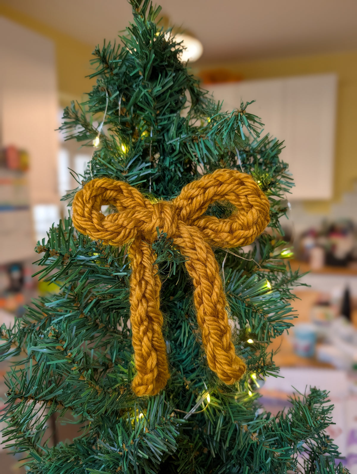 Crochet Christmas Tree Bow, Chunky Knit Bow Ornament, Cottagecore Holiday Decor,