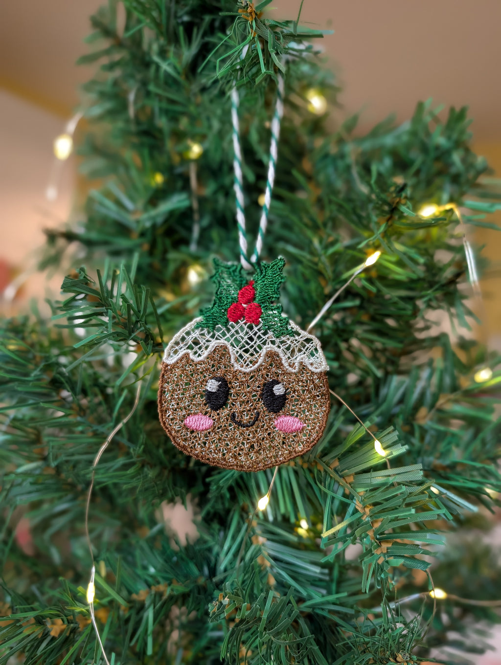 Freestanding Lace Christmas Pudding Ornament, Cute Kawaii Xmas Pudding Bauble, Embroidered Holiday Food Tree Decor
