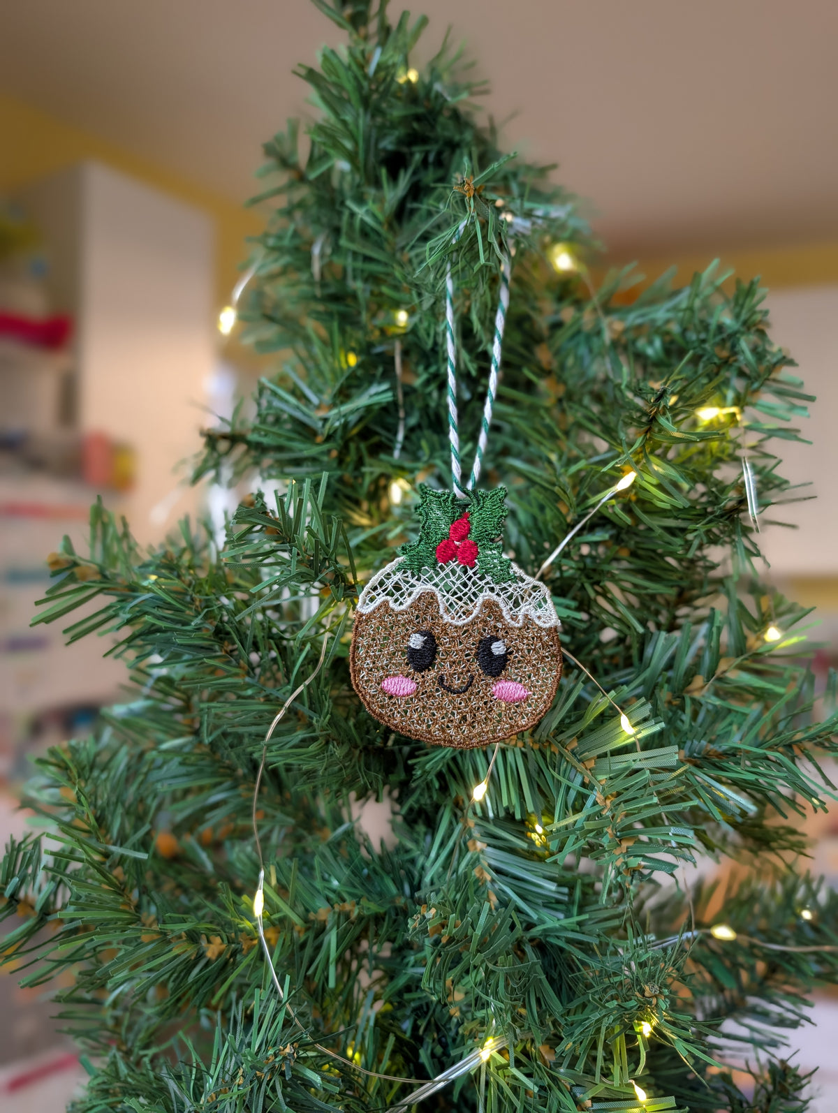 Freestanding Lace Christmas Pudding Ornament, Cute Kawaii Xmas Pudding Bauble, Embroidered Holiday Food Tree Decor