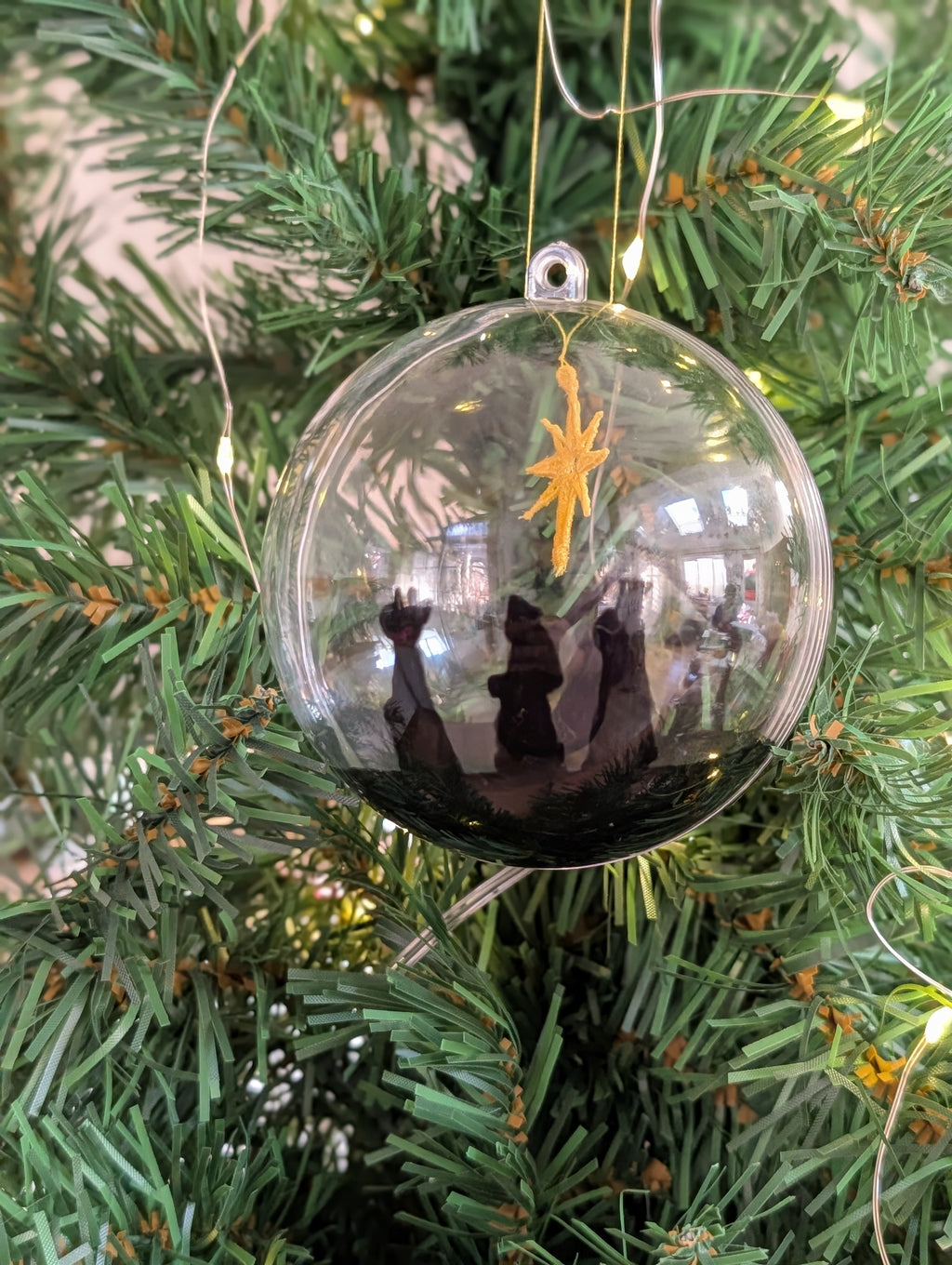 Hand painted Nativity Bauble Christmas Ornament, Holy Family & Wise Men Silhouette, Embroidered Gold Star of Bethlehem,