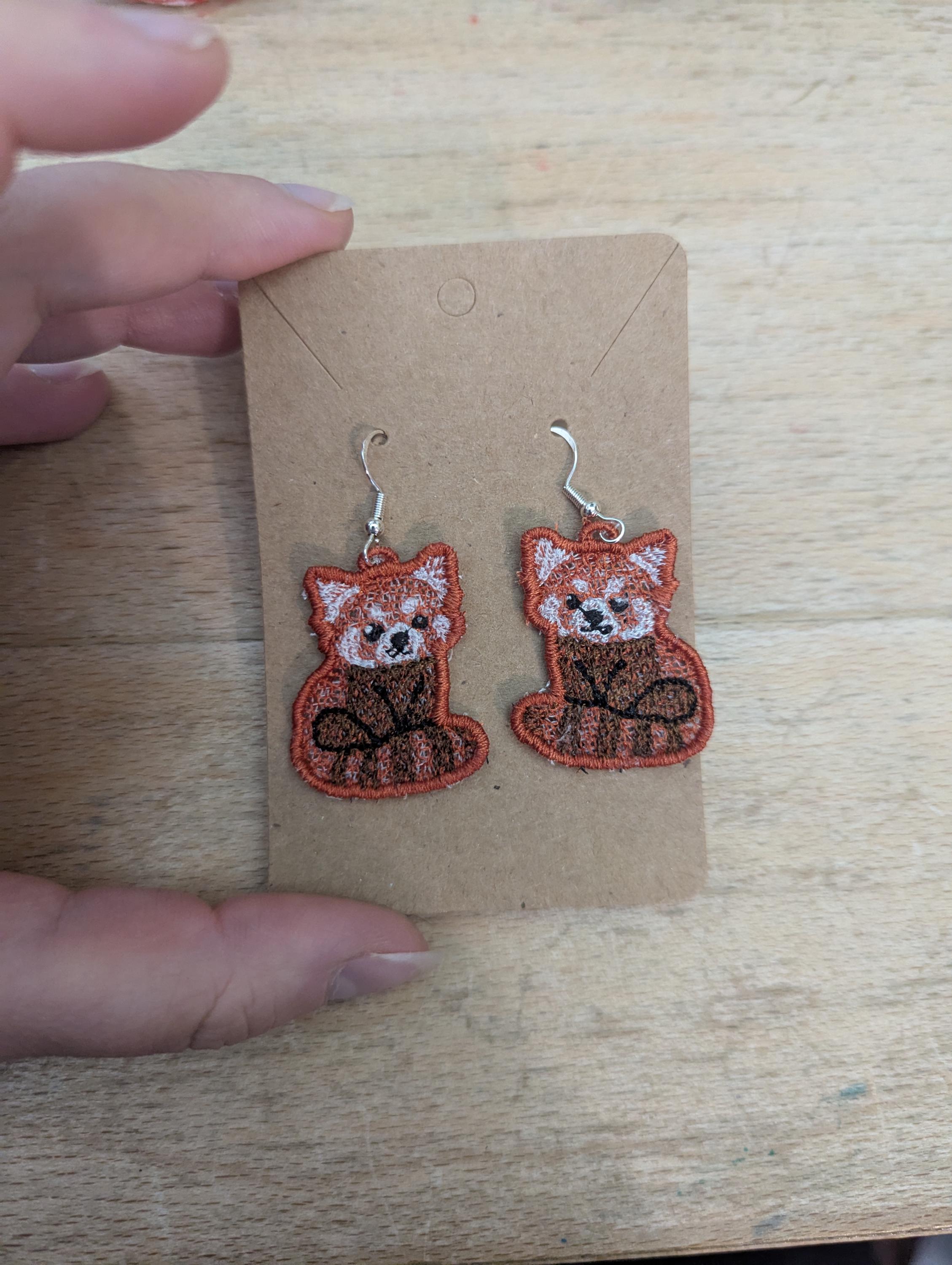 Boucles d'oreilles Panda Roux, cadeau brodé à la machine pour femmes et filles, bijoux fantaisie pendantes