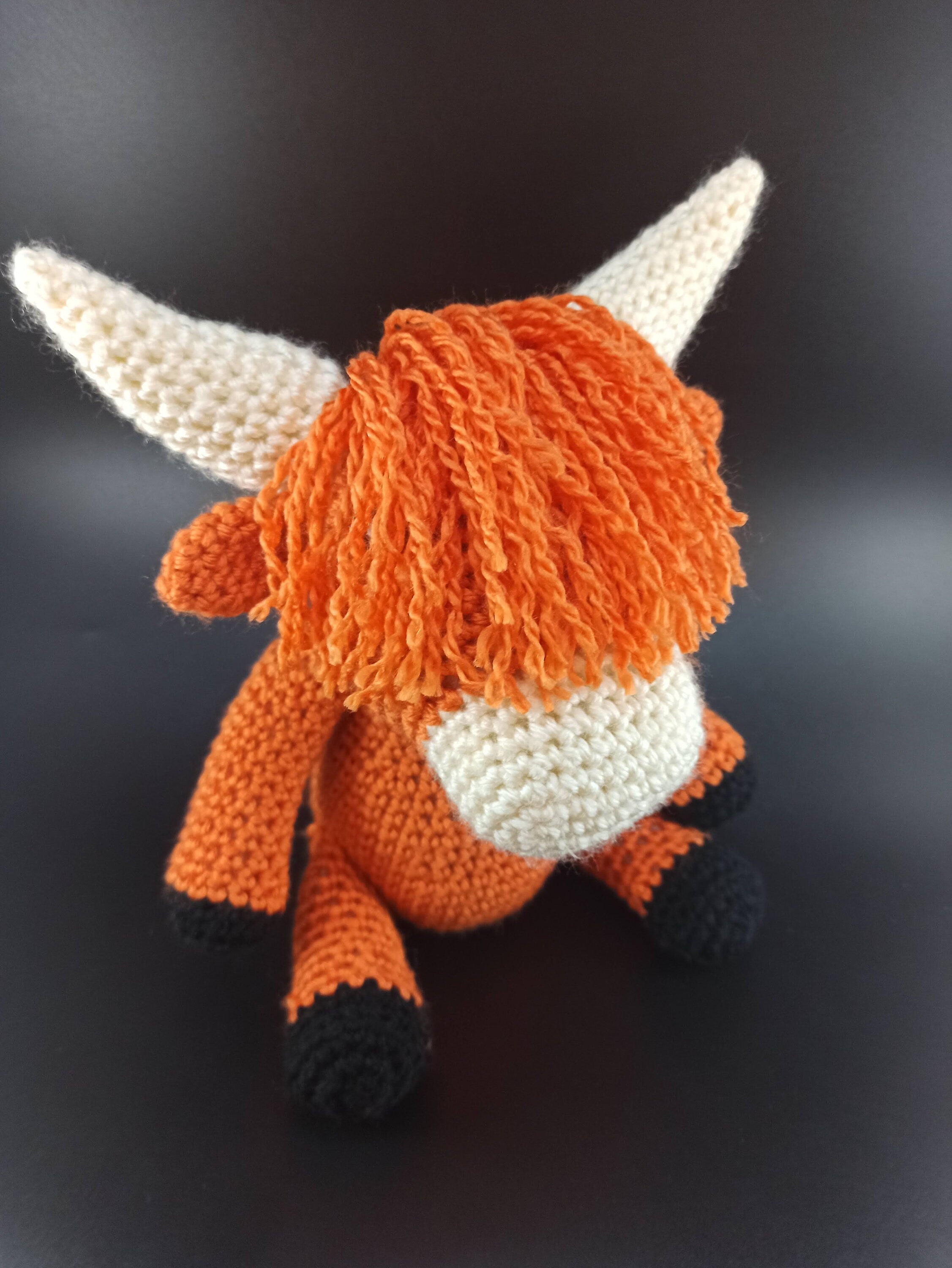 Cuddly toy highland cow, large crochet gift, scottish present,