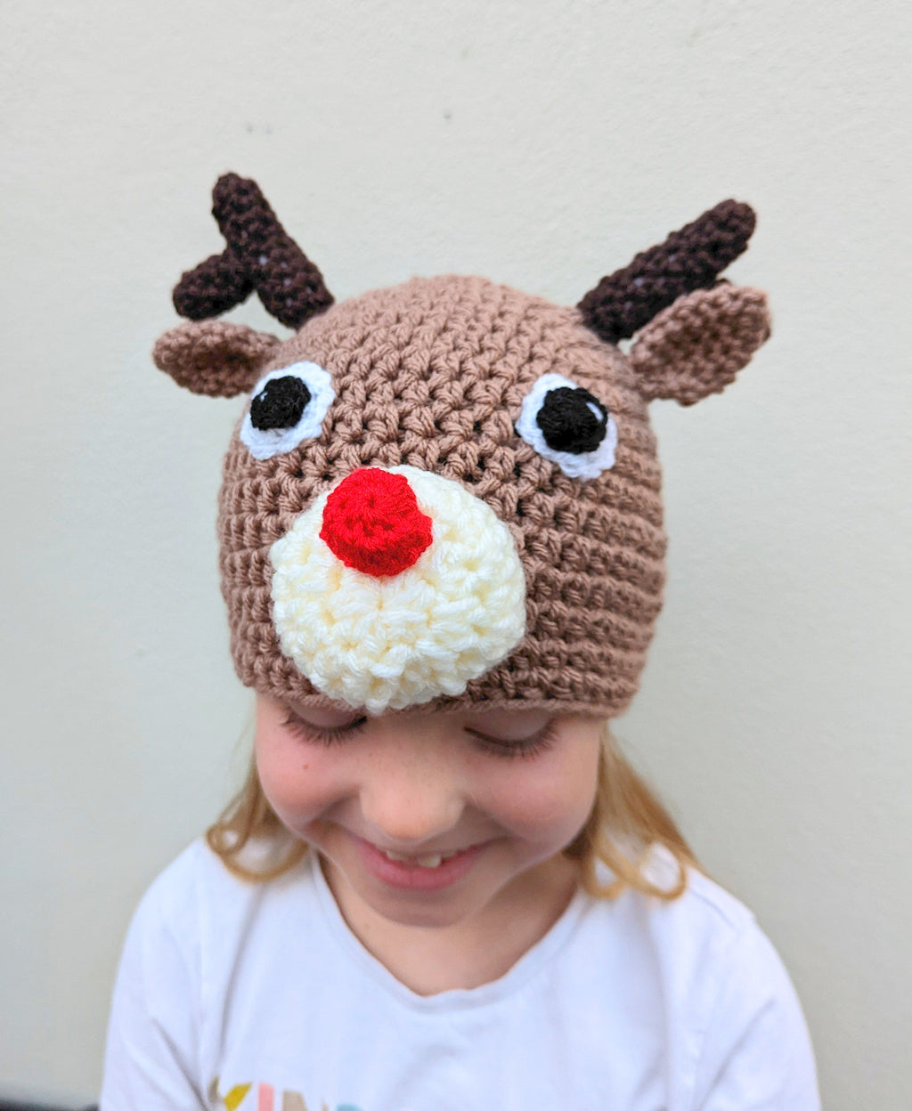 Crochet Reindeer Hat: Novelty Winter Festive Hat