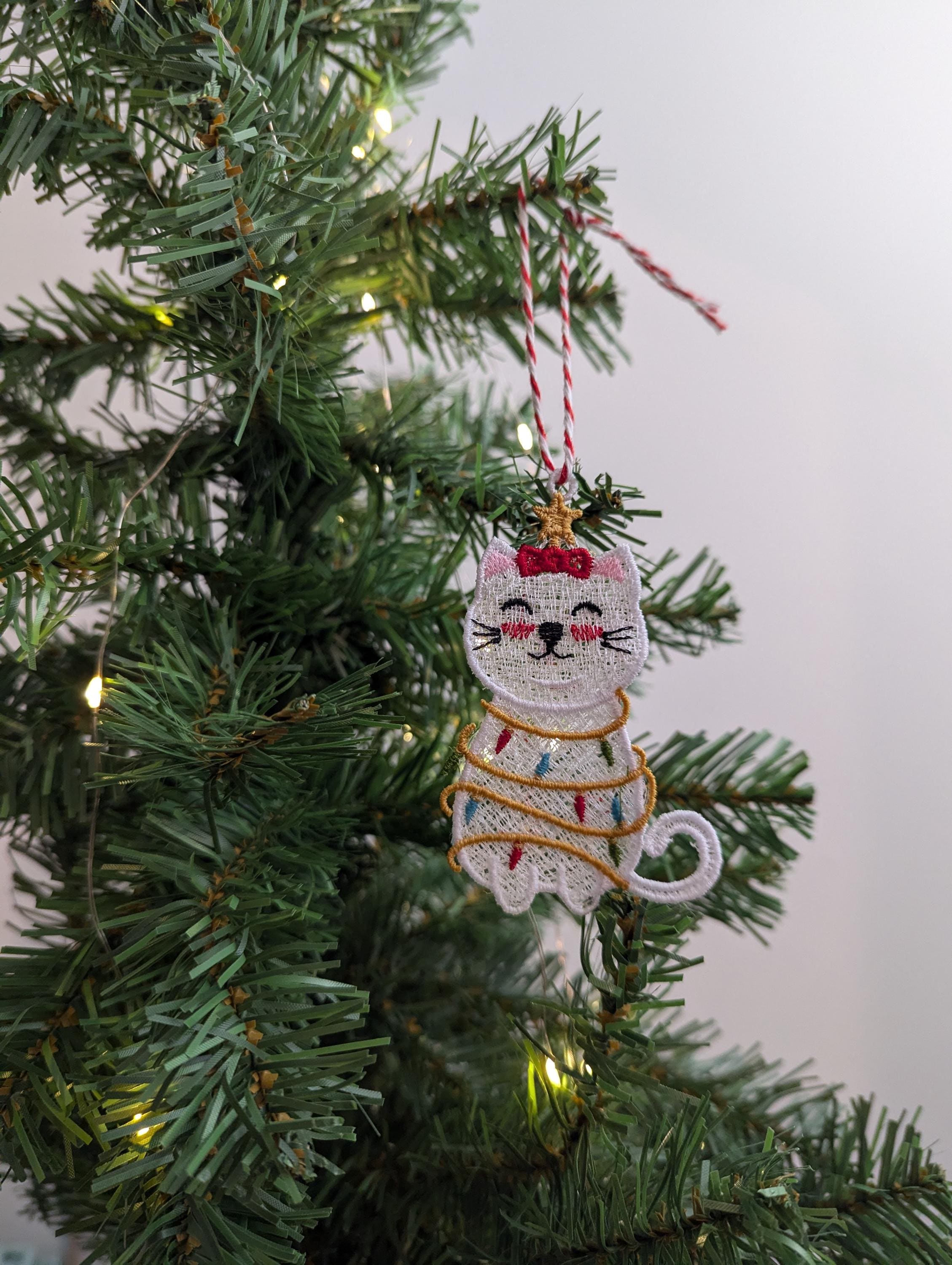 Embroidered Lace Christmas Cat Ornament: Holiday Decor