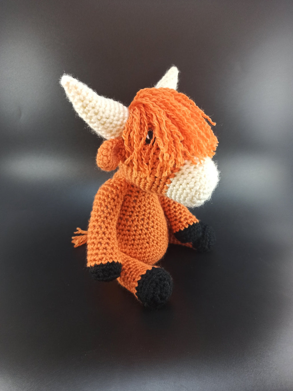 Cuddly toy highland cow, large crochet gift, scottish present,