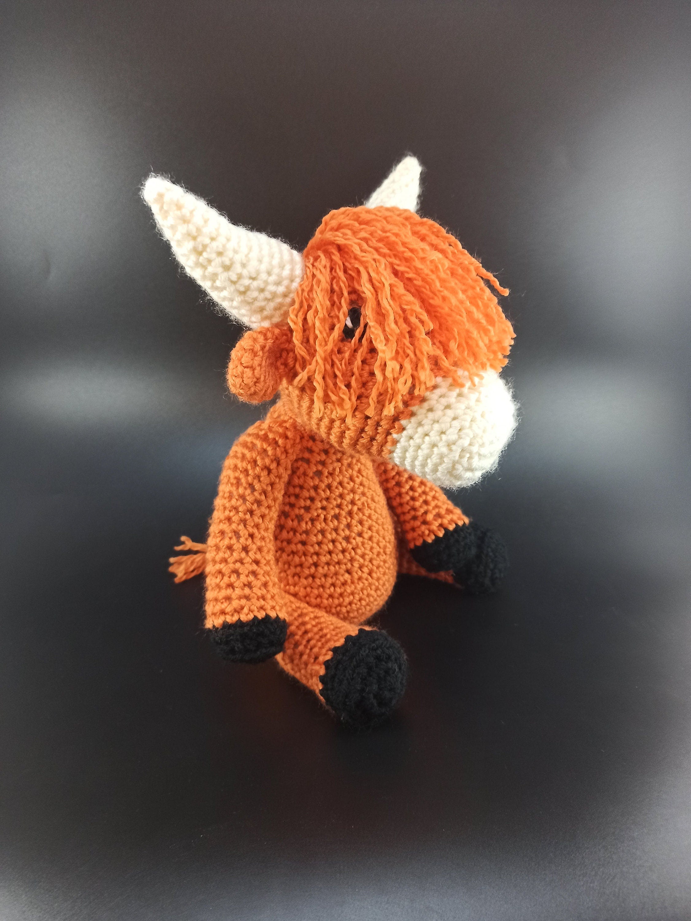 Cuddly toy highland cow, large crochet gift, scottish present,