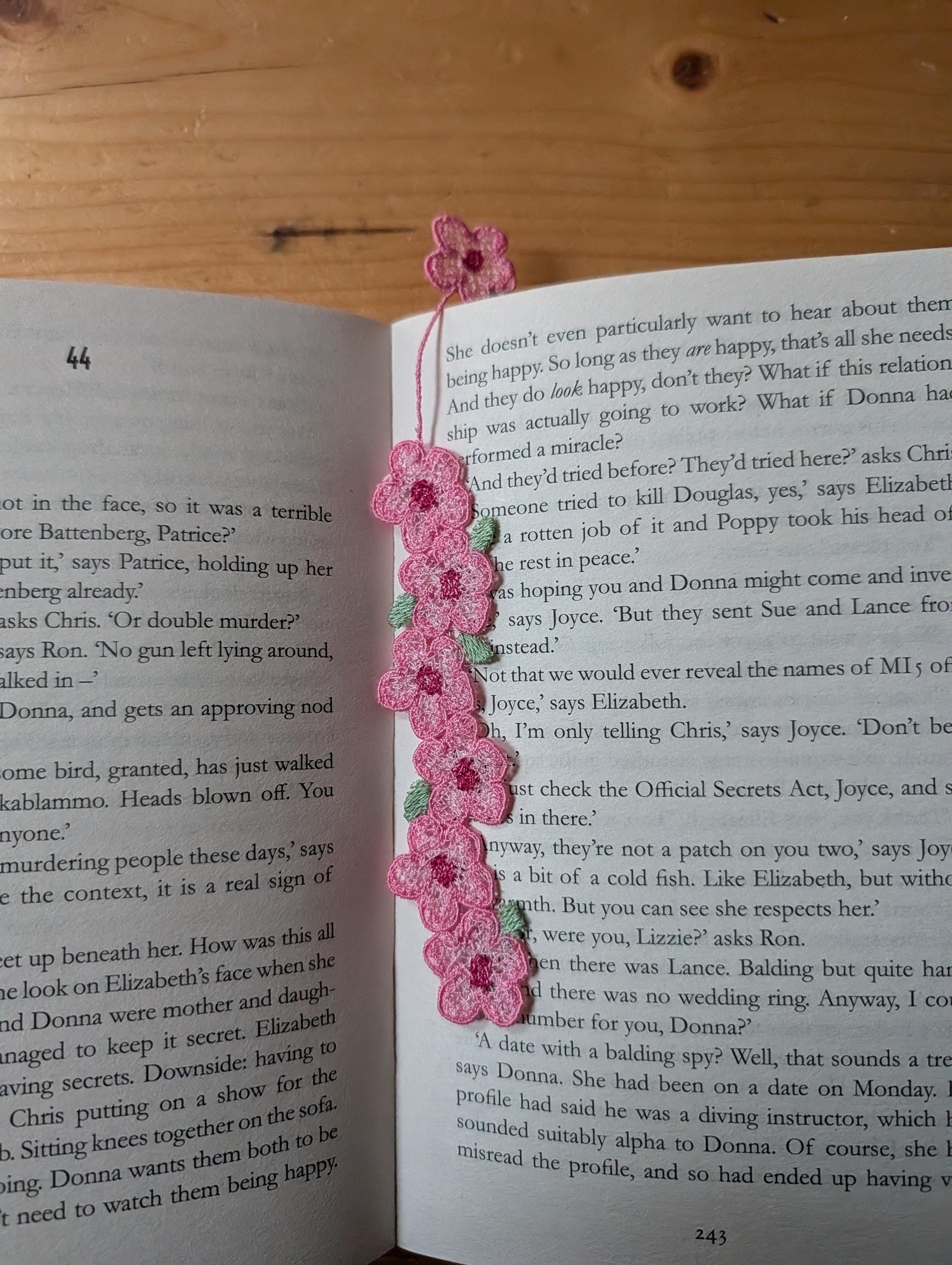 Embroidered Floral Bookmark, Pink Cottagecore Book Lover Gift machine embroidery