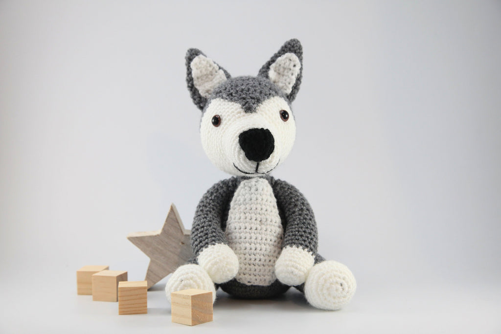 Husky dog toy, crochet cuddly toy, soft plush toy, husky gift, wolf