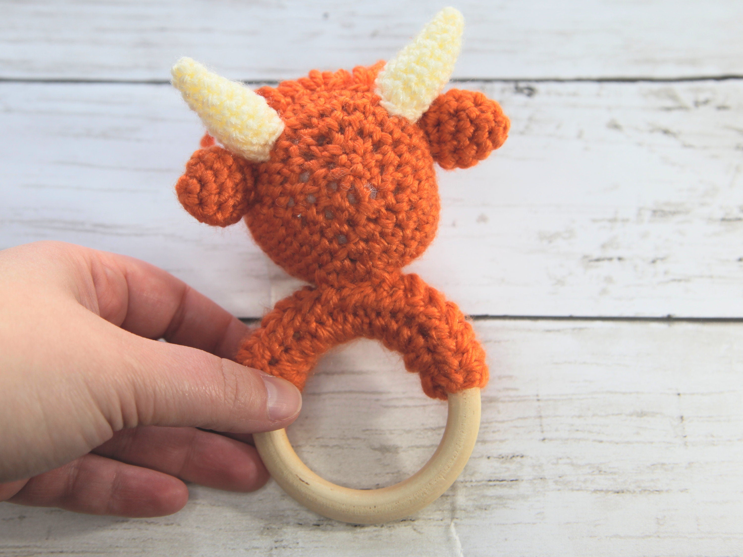 Crochet Highland Cow Teether Rattle, Wooden Teething Ring