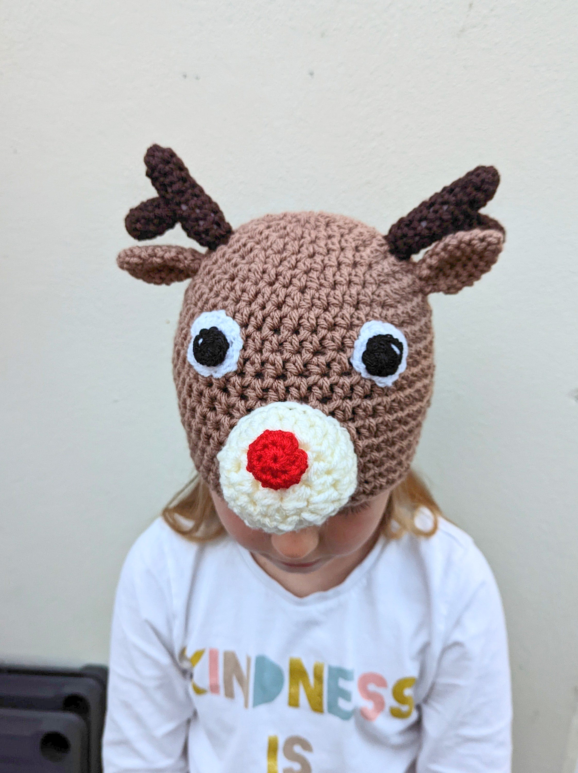 Crochet Reindeer Hat: Novelty Winter Festive Hat