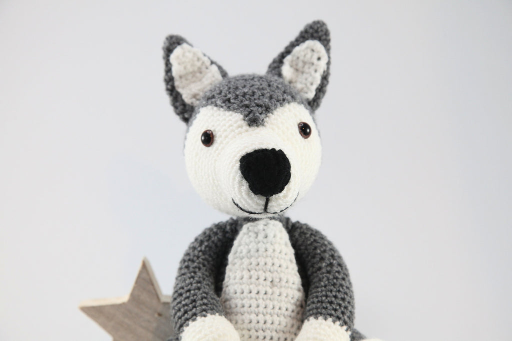Husky dog toy, crochet cuddly toy, soft plush toy, husky gift, wolf