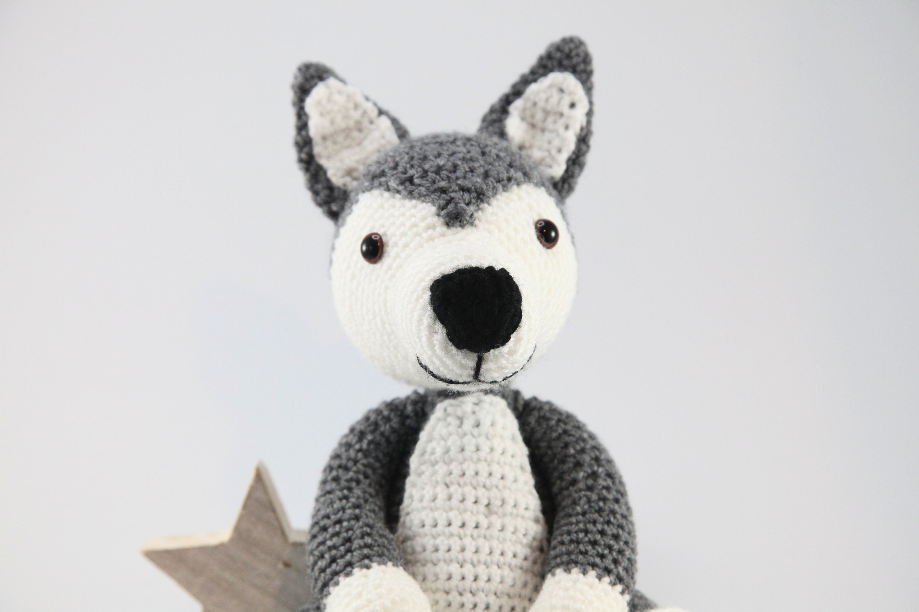 Husky dog toy, crochet cuddly toy, soft plush toy, husky gift, wolf