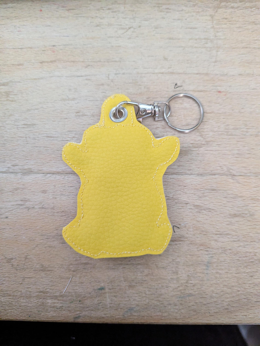 Highland cow keychain, machine embroidered keyring