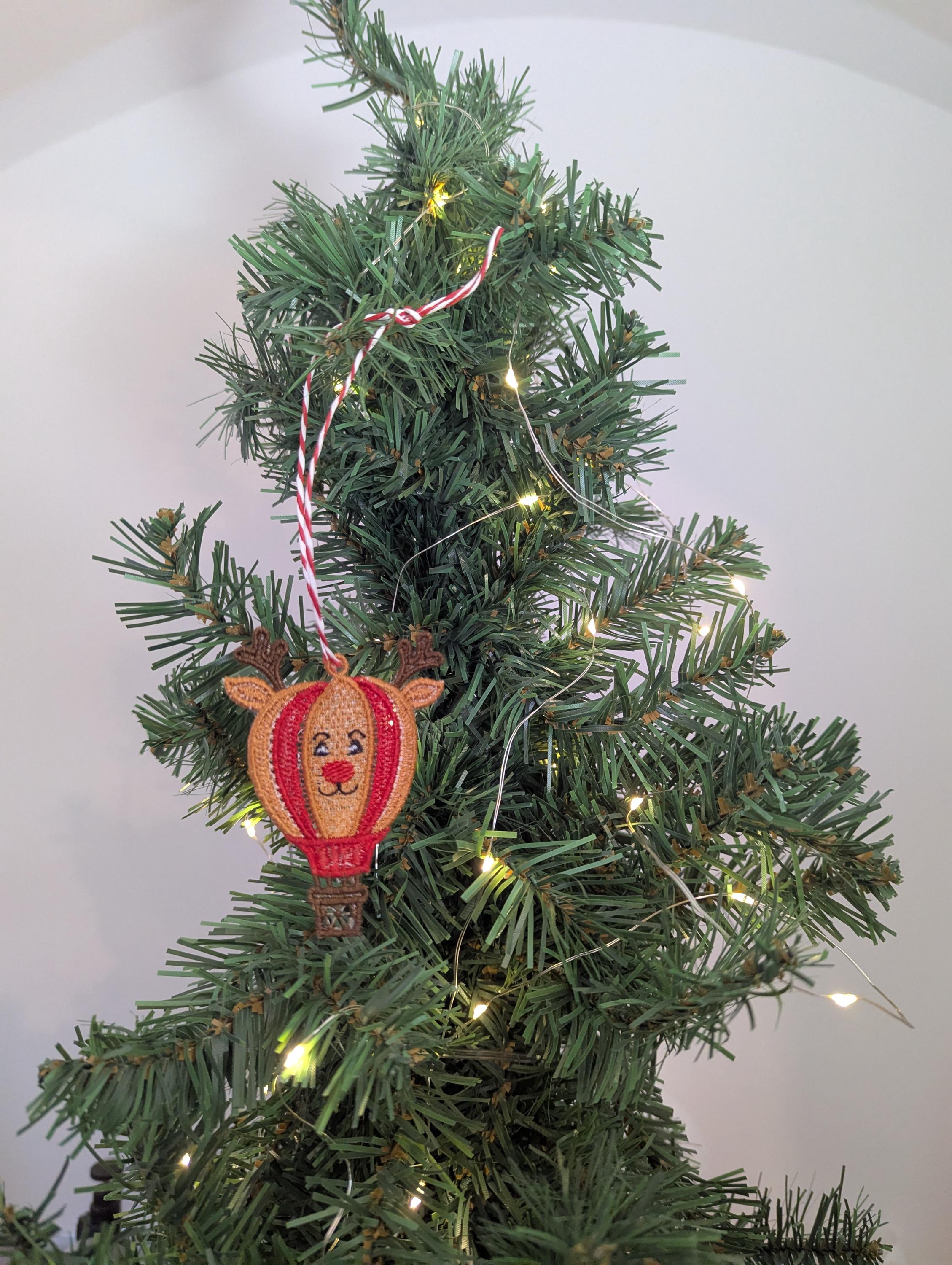 Lace Reindeer Hot Air Balloon Christmas Ornament