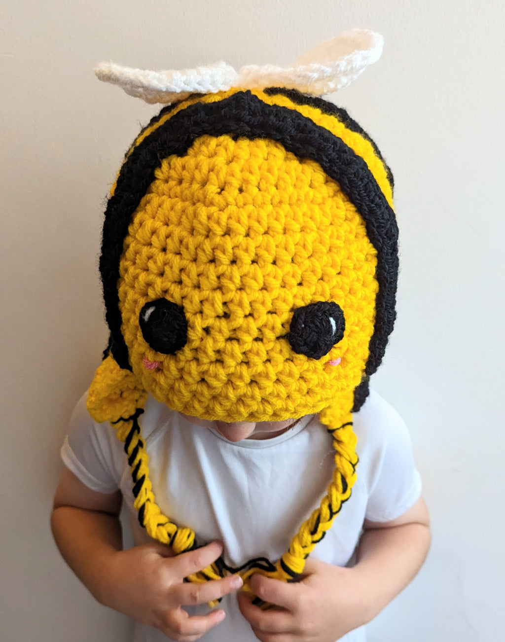 Crochet Bee hat, winter novelty hat, newborn, child, toddler, adult sizes