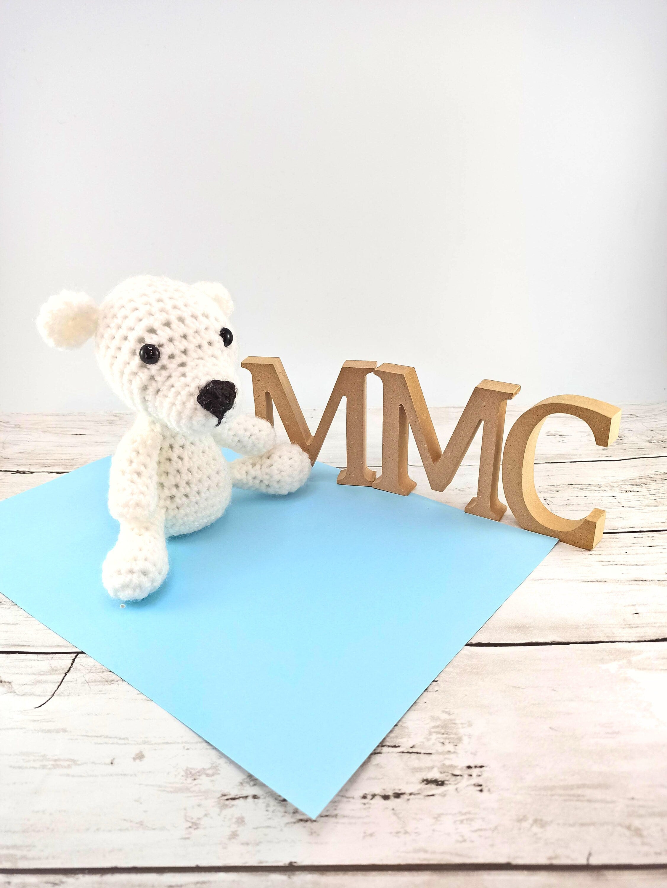 Crochet Polar Bear Amigurumi: Small Cuddly Plush Toy